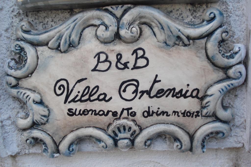 Villa Ortensia Ачі-Кастелло Екстер'єр фото